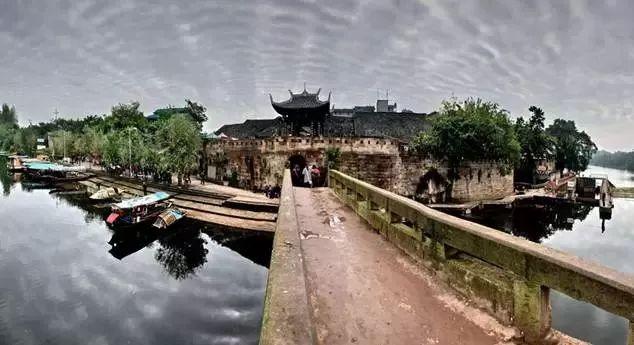 失落城堡
